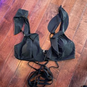 Cupshe Size Large stringy black bikini top